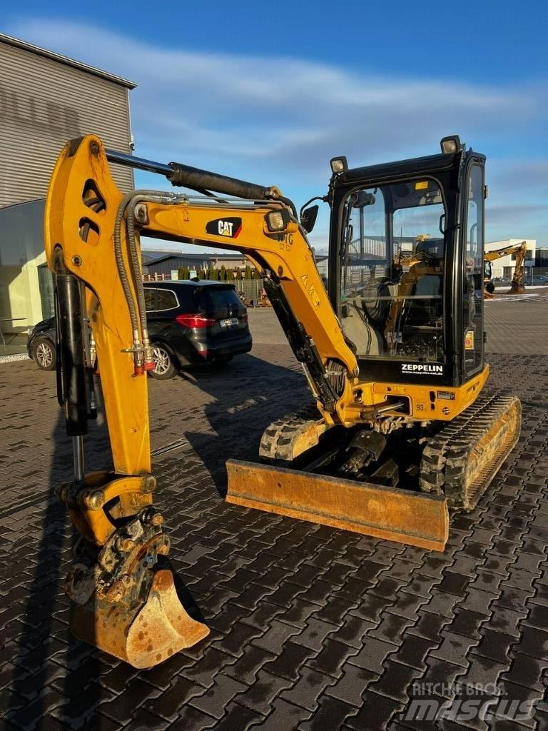 CAT 302.7 DCR Minigraafmachines < 7t