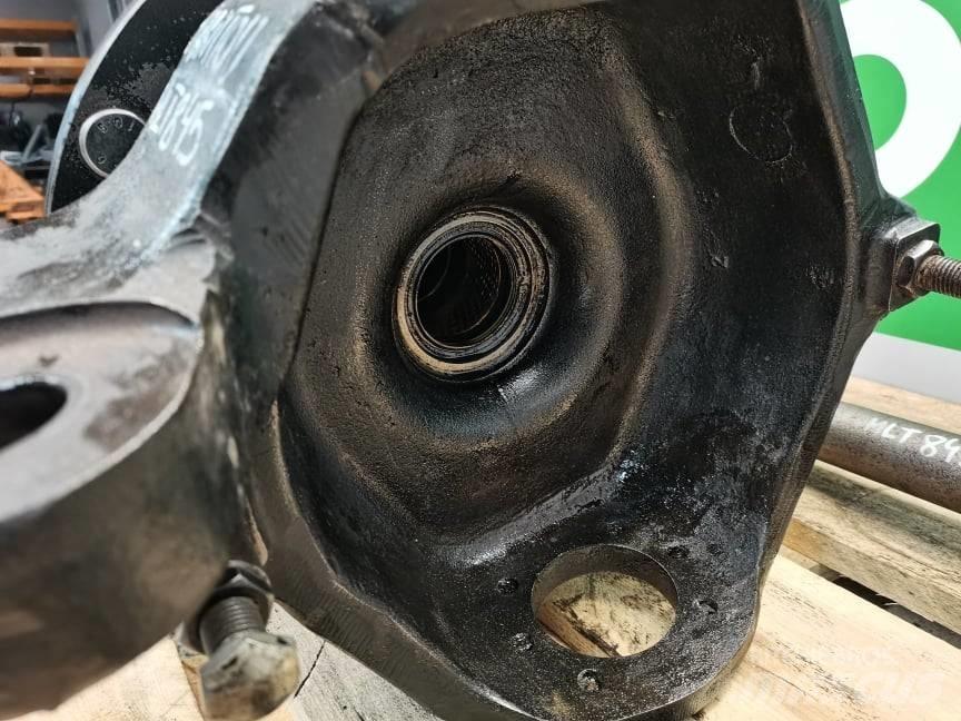 Manitou MHT 790 axle Assen