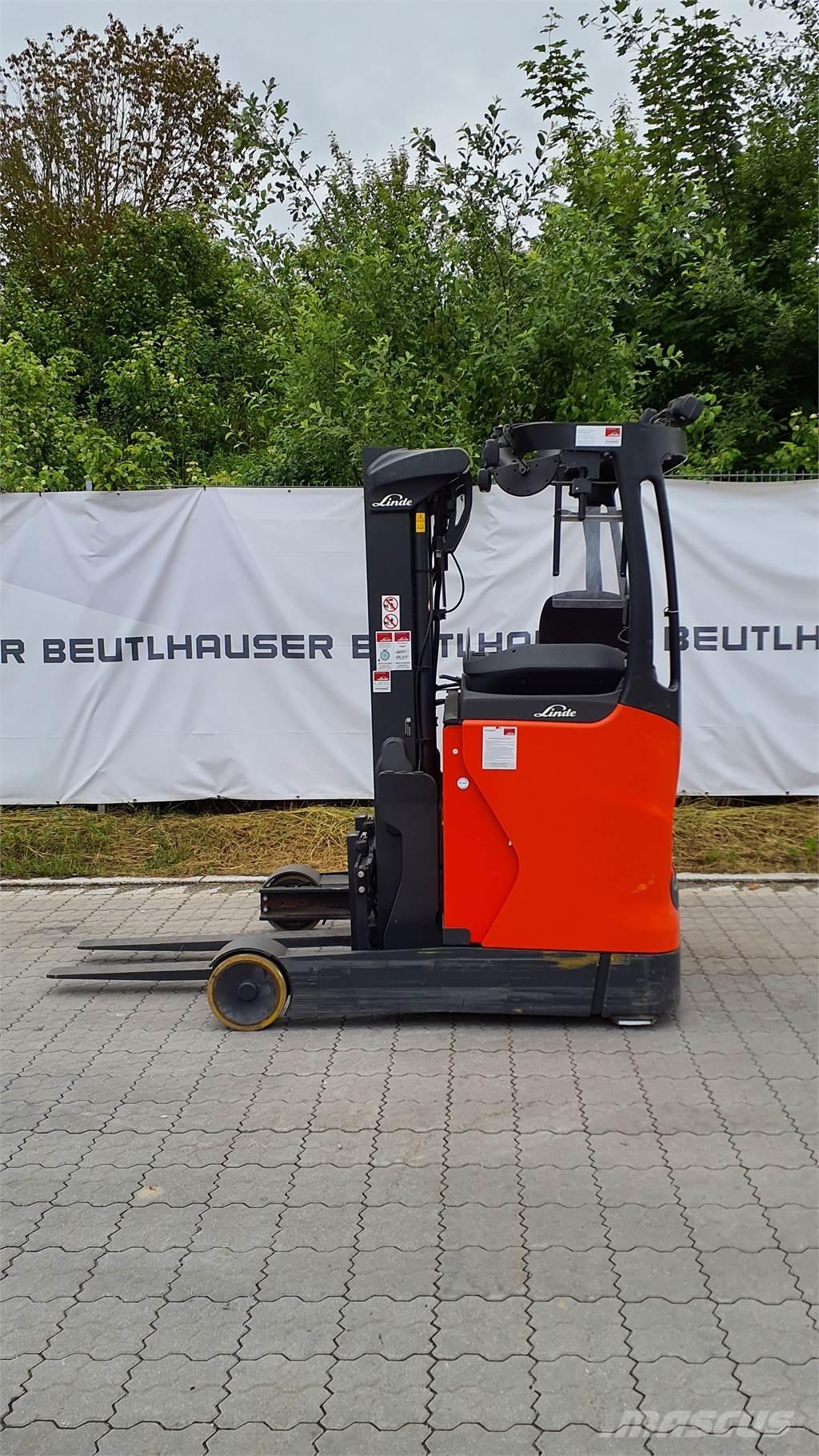 Linde R14B Reachtruck voor hoog niveau