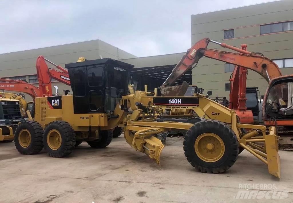 CAT 140 K Graders