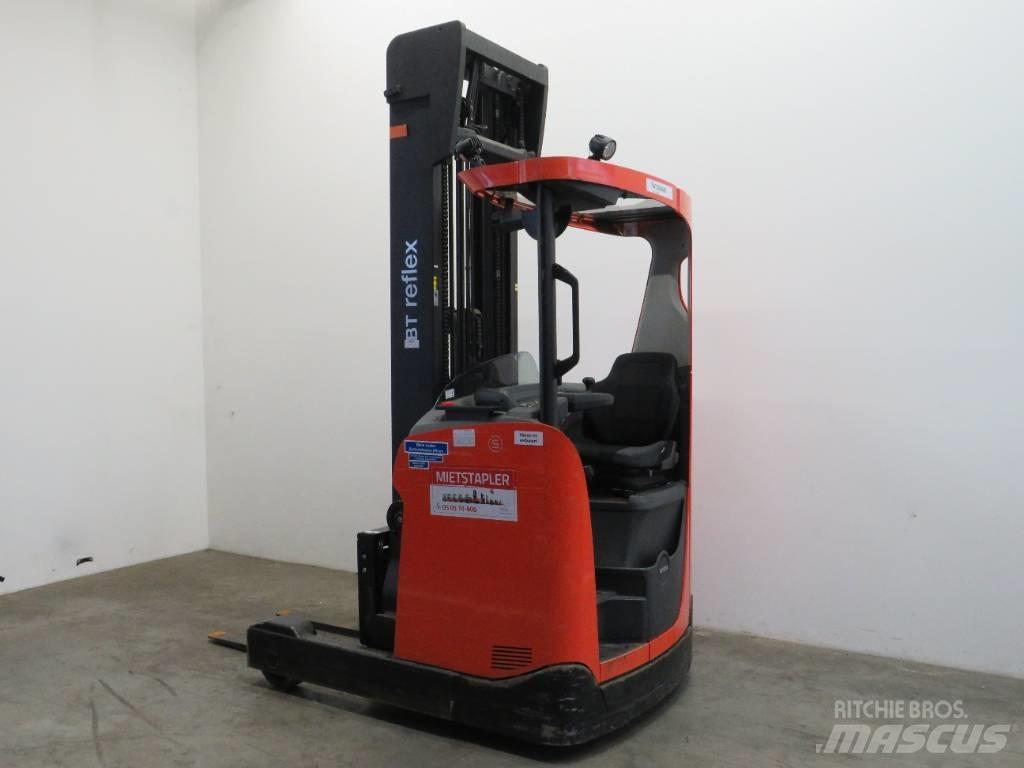 BT RR E 160 H Reachtruck voor hoog niveau