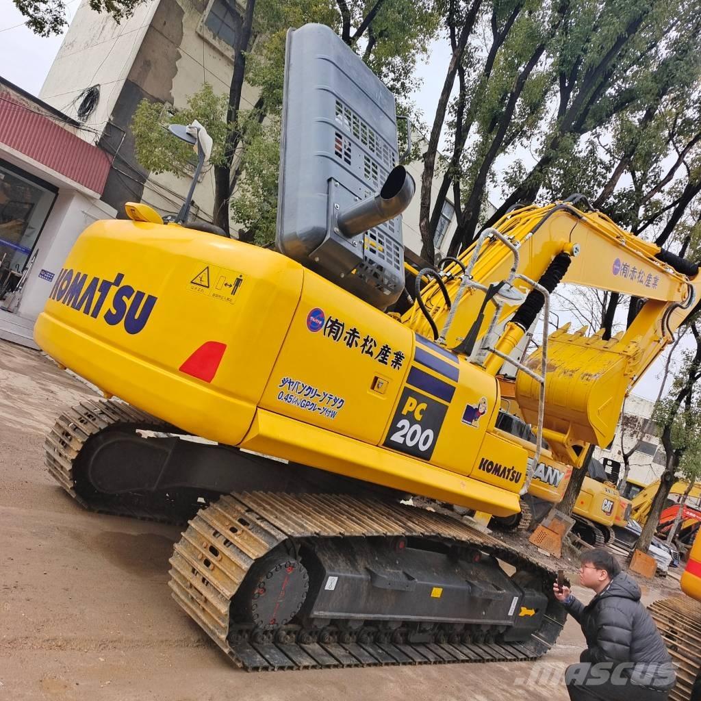 Komatsu PC 200 8N Rupsgraafmachines