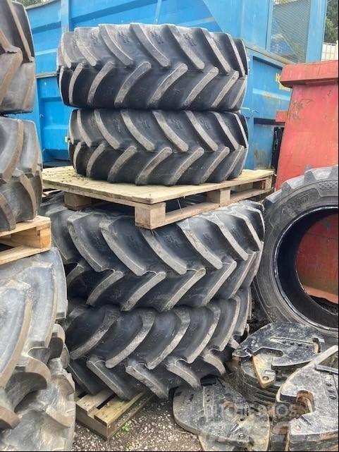 Mitas SET OF TYRES Banden, wielen en velgen