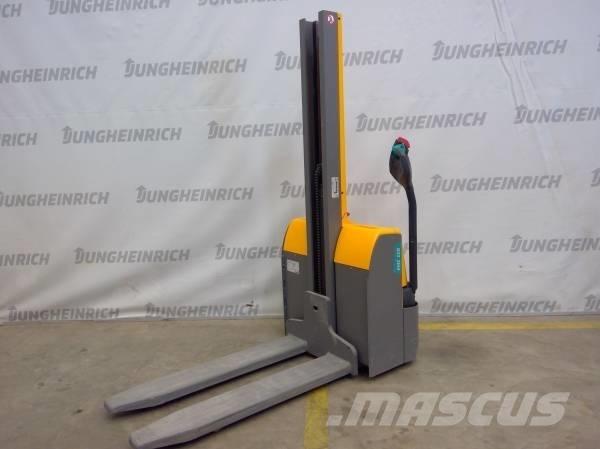 Jungheinrich EMC 110 Meeloop stapelaar