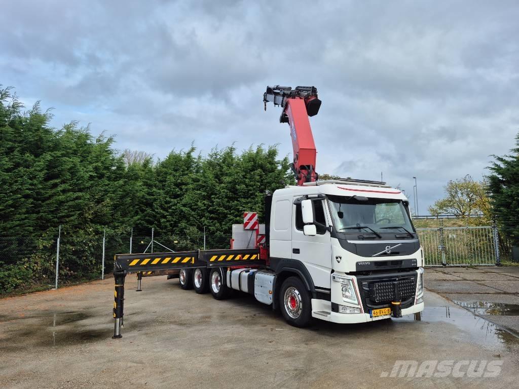 Volvo FM 540 Vlakke laadvloer met kraan