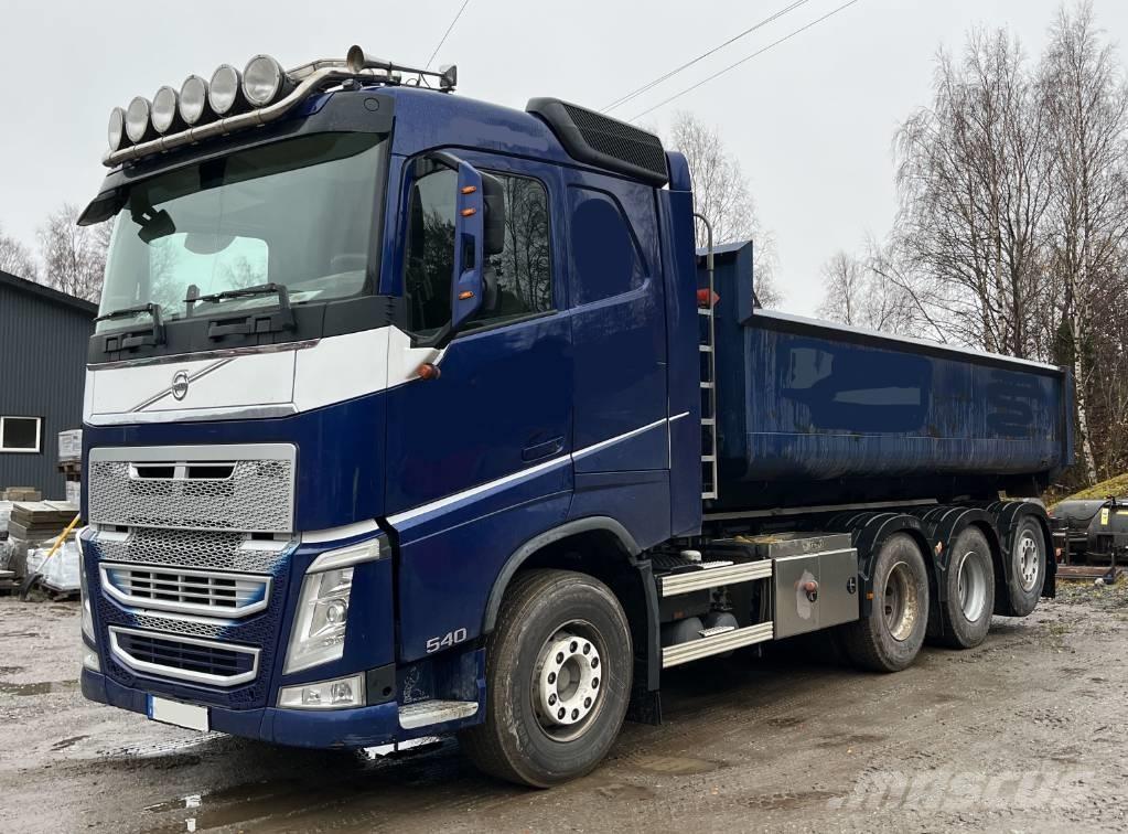 Volvo FH 12 Vrachtwagen met containersysteem