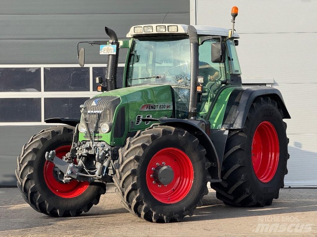 Fendt 820 Vario TMS Tractoren