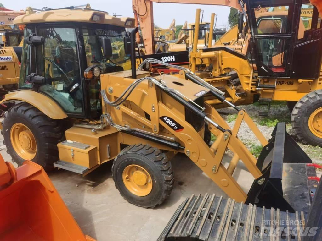 CAT 420 f2 Graaf-laadcombinaties