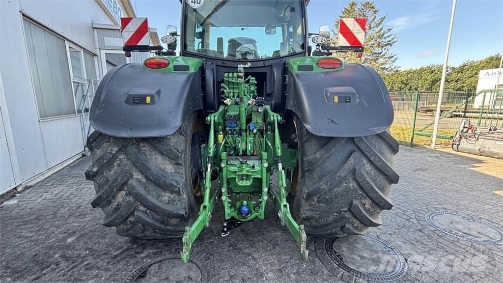John Deere 6R195 Tractoren