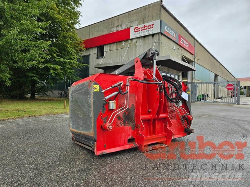 Gruber D 2200 W Uitkuilmachines