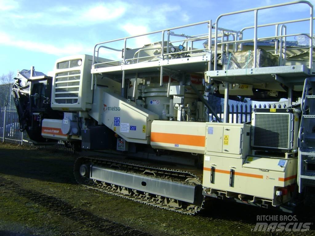 Metso LT 300 HP Mobile crushers