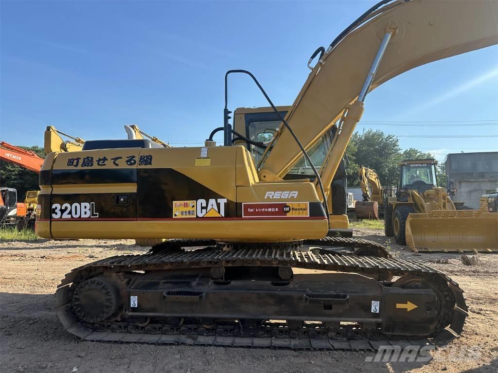 CAT 320 B Rupsgraafmachines