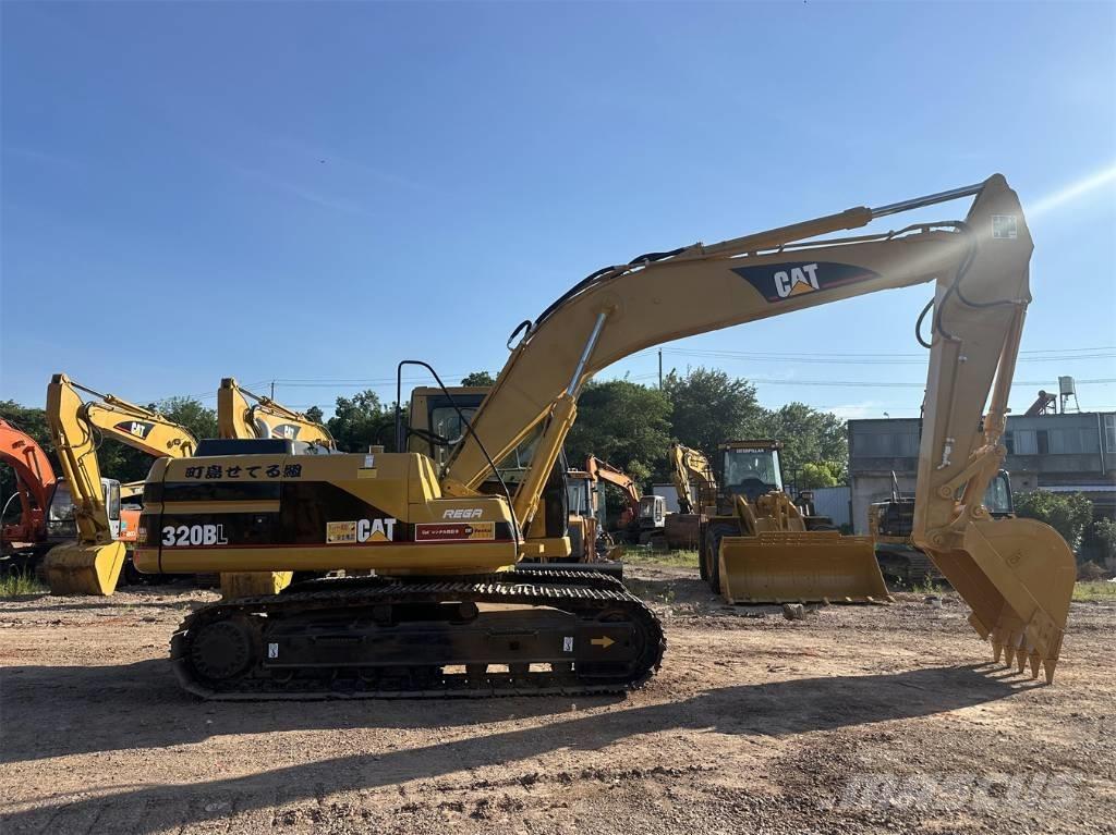 CAT 320 B Rupsgraafmachines