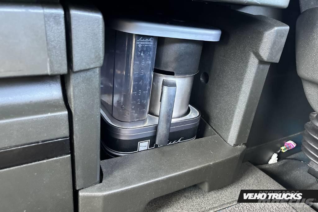 Volvo FH13 500 6x2 Trekkers