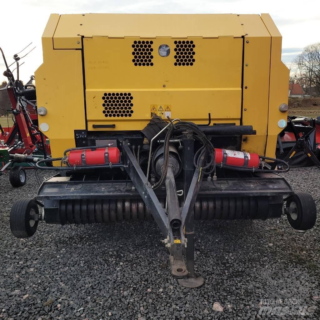 New Holland BR 6090 Ronde-balenpersen