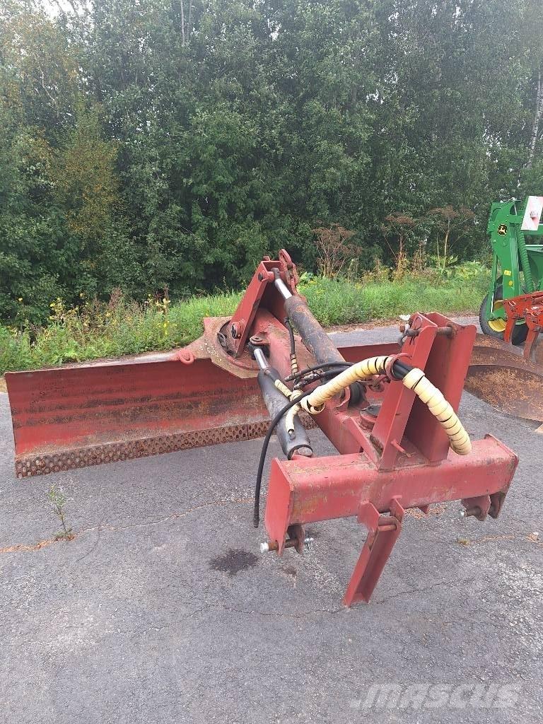 Vama 300 Grondschaven