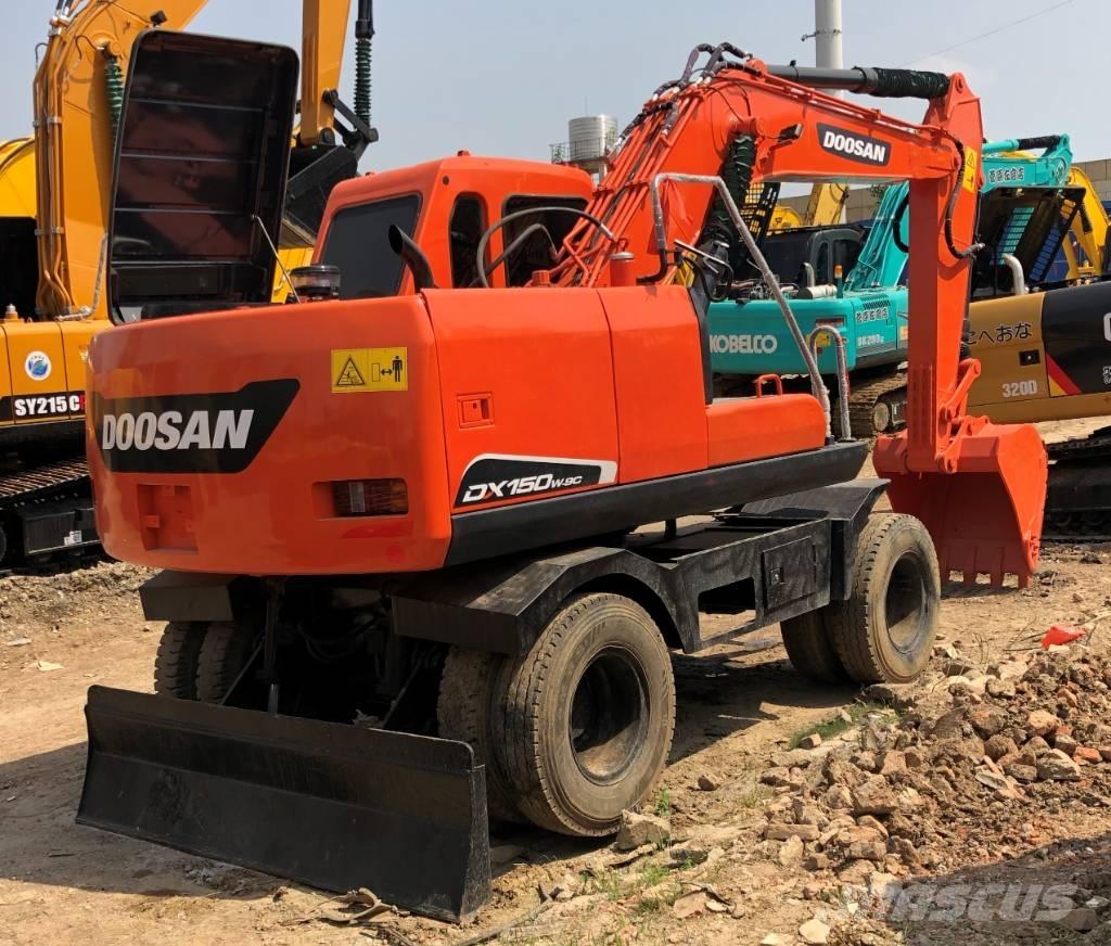 Doosan DX150W Rupsgraafmachines