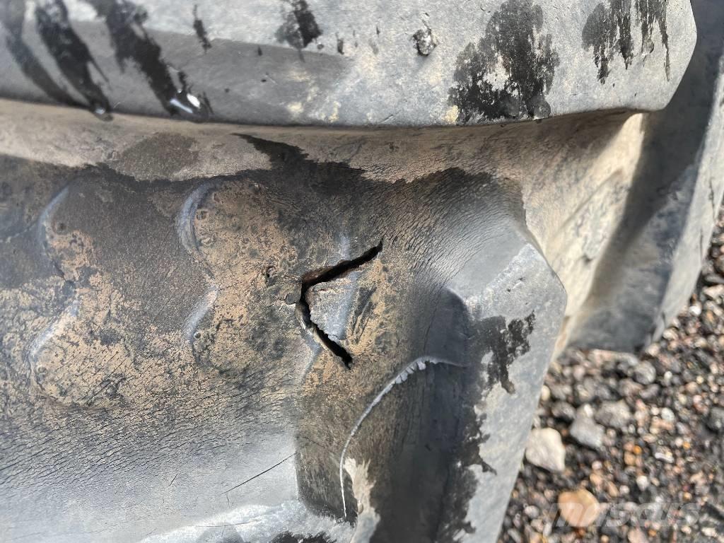 Mitas SET OF WHEELS Banden, wielen en velgen