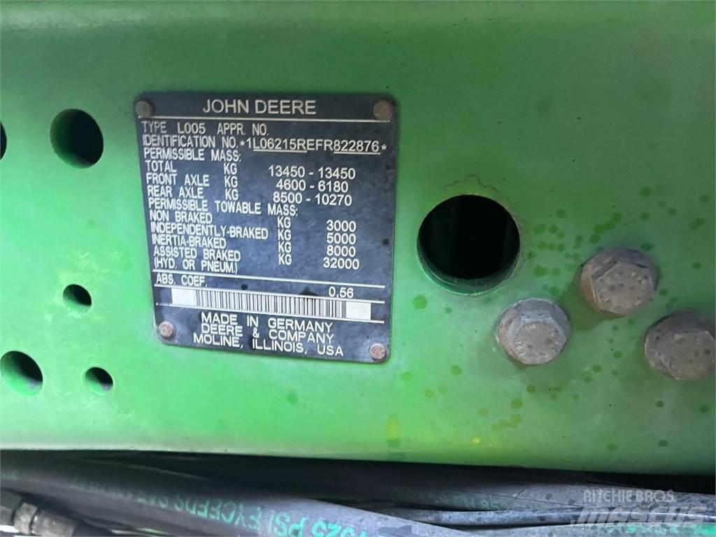 John Deere 6215R Tractoren