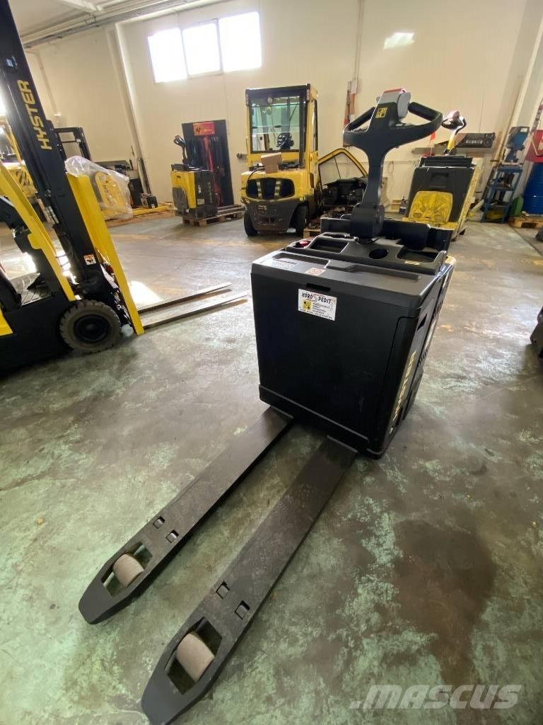 Hyster P2.0S FBW Meeloop stapelaar