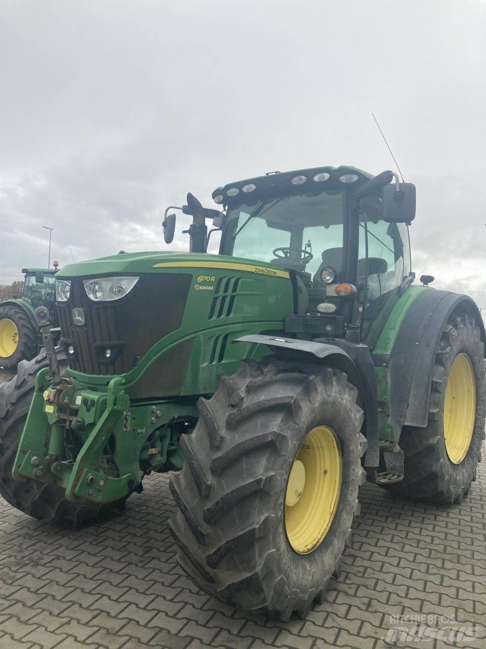 John Deere 6170R Tractoren