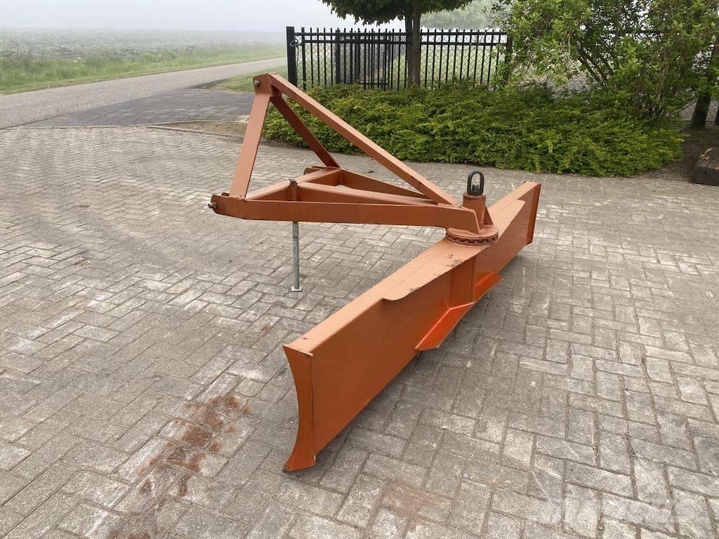  Grondschuif 2.5 M Grondschaven