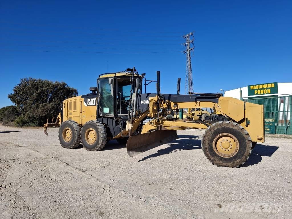 CAT 140 M 2 Graders