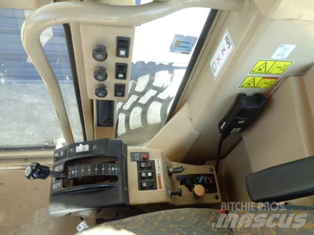 CAT 14 H II Graders