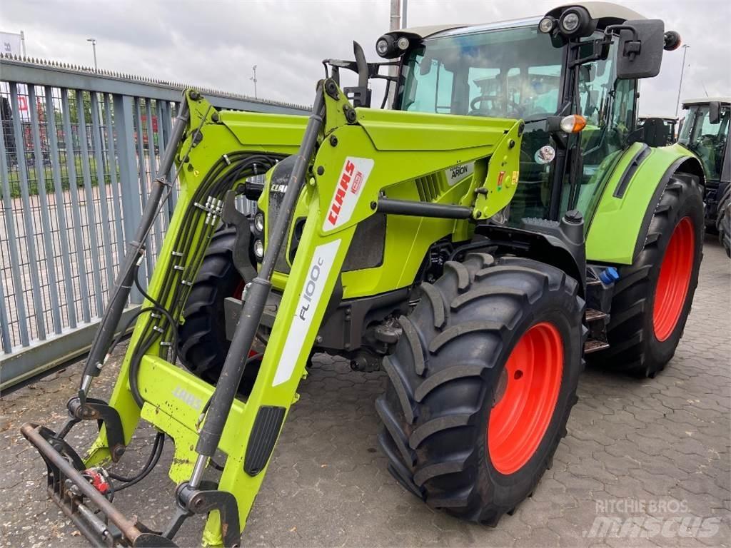CLAAS Arion 440 Tractoren