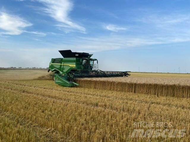 John Deere X9-1100 Maaidorsmachines