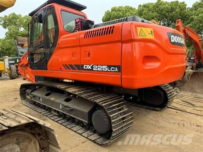 Doosan DX 225 LCA Rupsgraafmachines