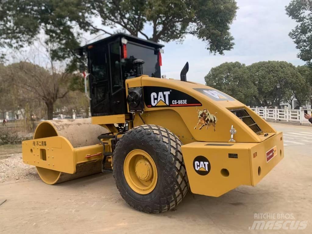 CAT CS 683 E Trilrolwalsen