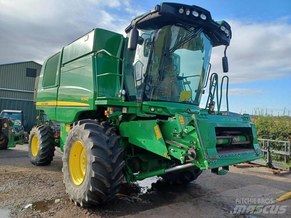 John Deere W 540 Maaidorsmachines