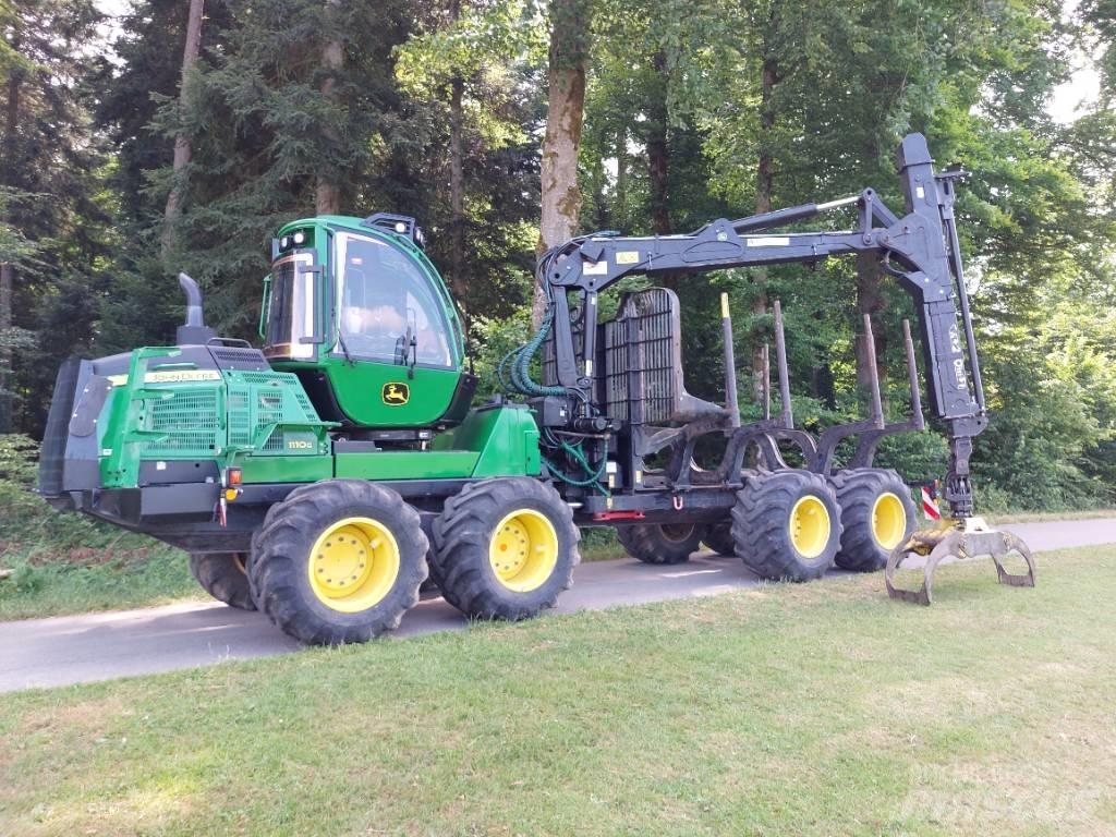 John Deere 1110G Uitrijwagens