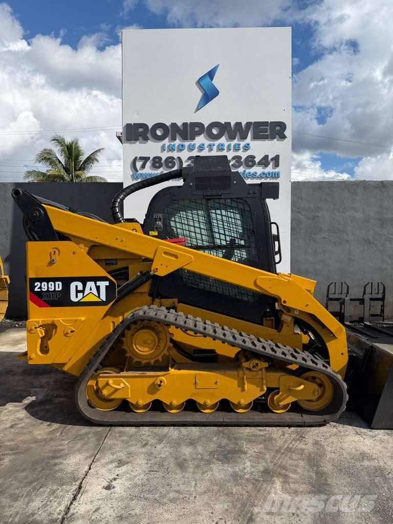 CAT 299 D XHP Schrankladers
