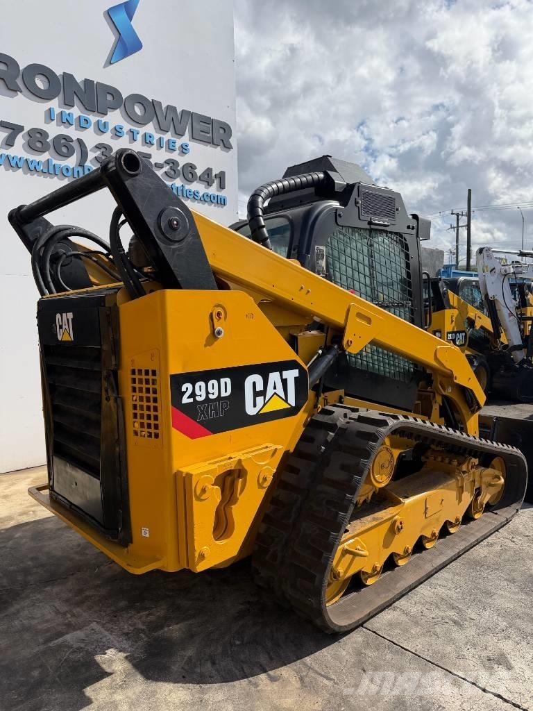 CAT 299 D XHP Schrankladers