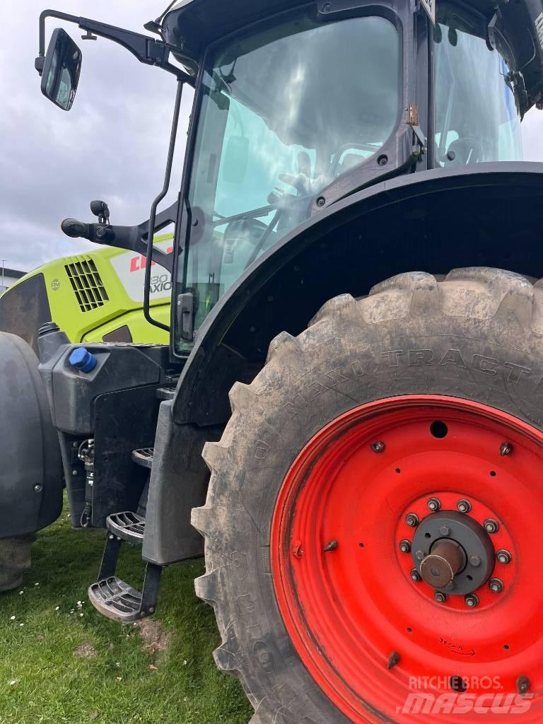 CLAAS AXION 830 CIS+ Tractoren