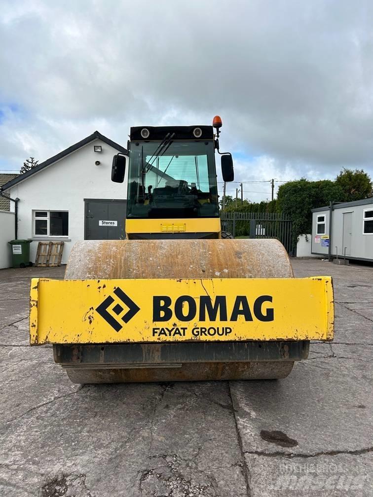 Bomag BW216DH Trilrolwalsen