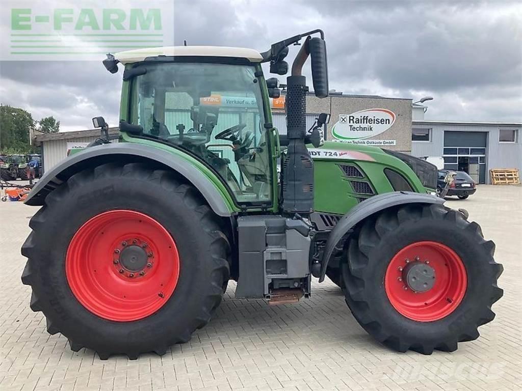 Fendt 724 vario s4 Tractoren