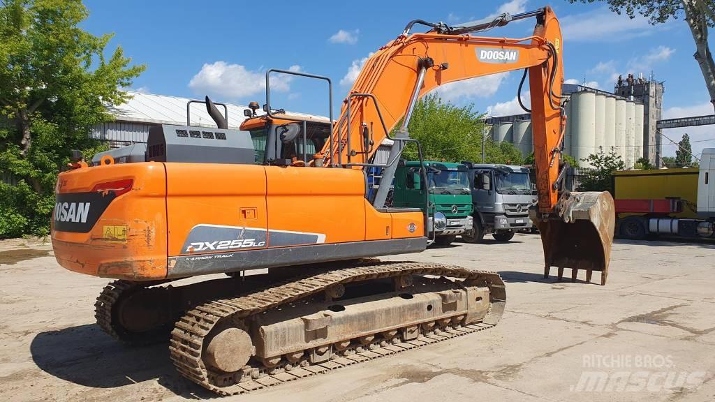 Doosan DX 255 LC-5 Rupsgraafmachines