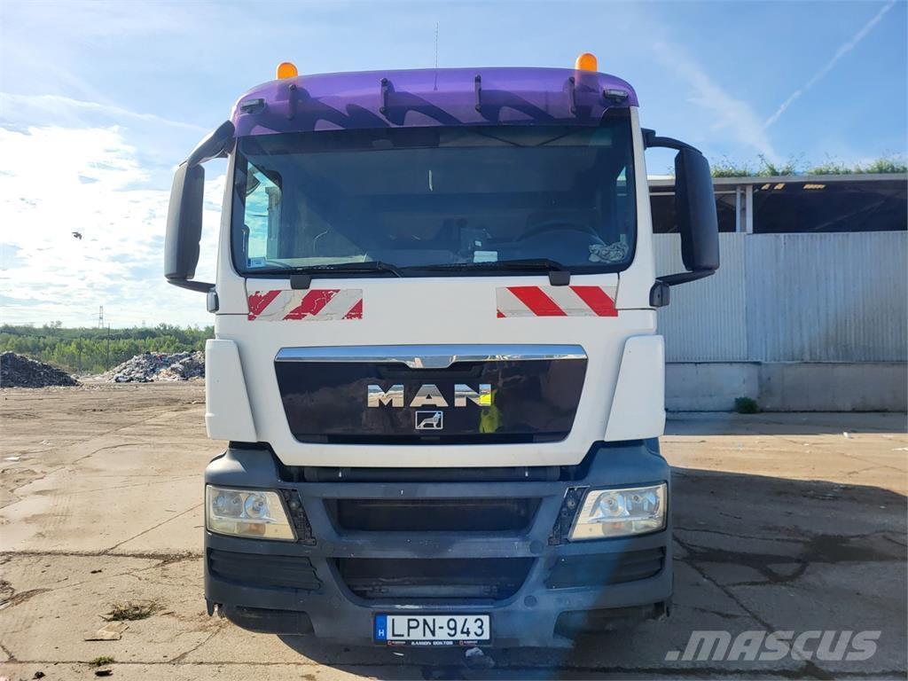 MAN TGS 28.320 6X2 Chassis met cabine