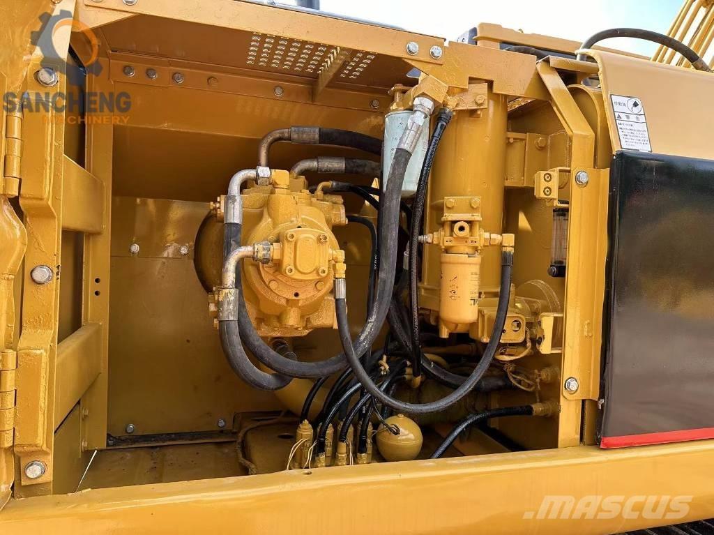 CAT 320B Rupsgraafmachines
