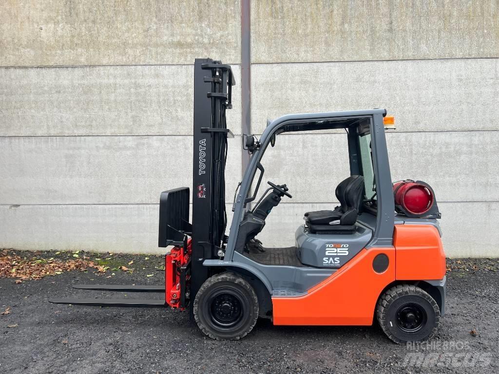 Toyota 02-8 FGF 25 LPG heftrucks