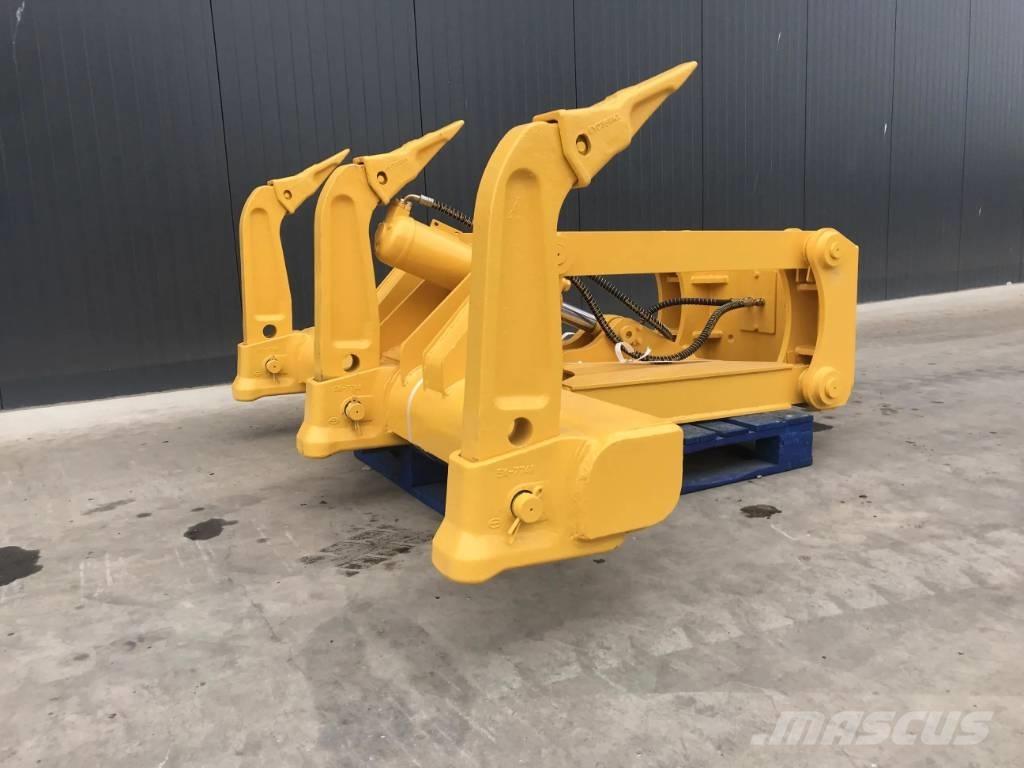 Komatsu D65 Wegopbrekers