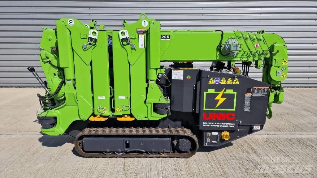 Unic URW-295-CBE Minikranen