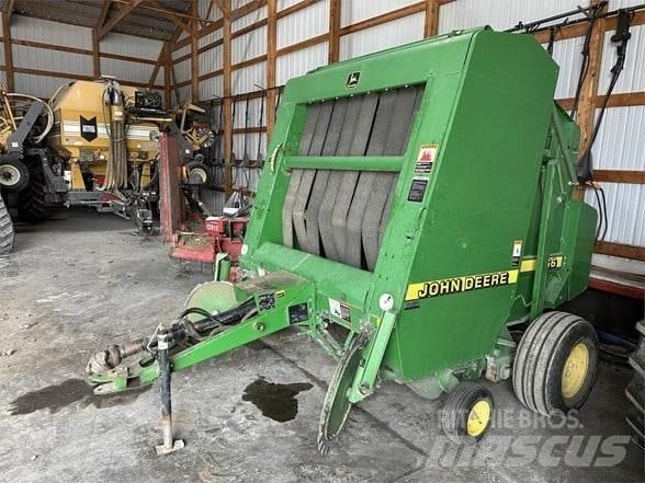 John Deere 566 Ronde-balenpersen