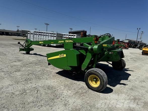 John Deere 946 Zwadharken