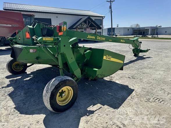John Deere 946 Zwadharken