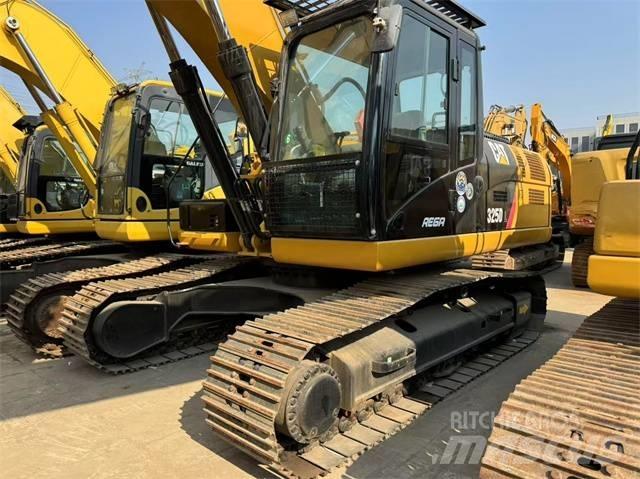 CAT 325 D L Rupsgraafmachines