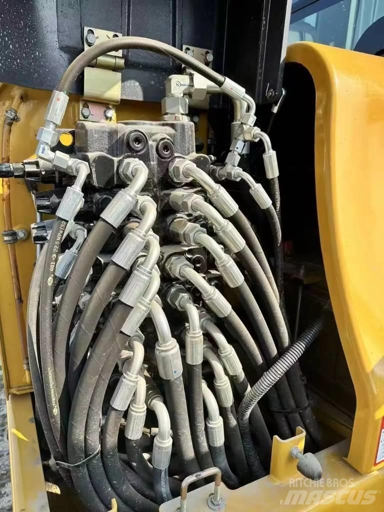 XCMG XE 60 DA Rupsgraafmachines